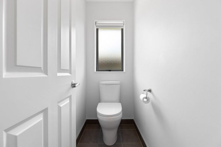 Photo of property in 21 Madison Street, Cambridge, 3434