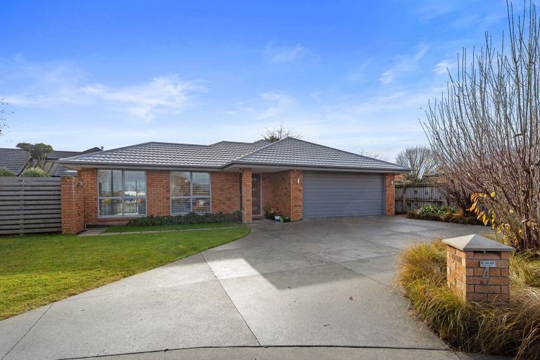 Photo of property in 4 Hibiscus Grove, Rangiora, 7400