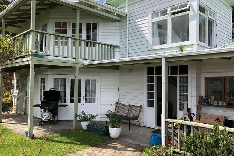 Photo of property in 34 Waitohu Road, York Bay, Lower Hutt, 5013