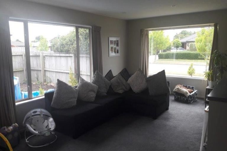 Photo of property in 5 Marlowe Place, Rolleston, 7614