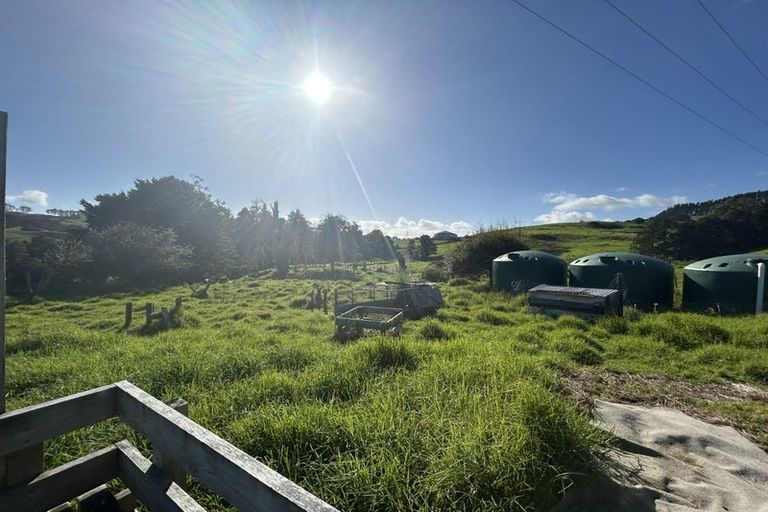 Photo of property in 158 Paparoa Station Road, Paparoa, 0571