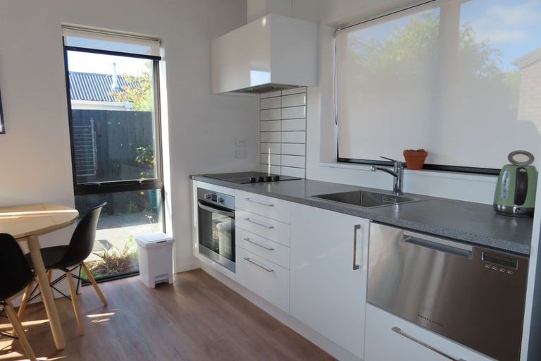 Photo of property in 4/10 Radnor Street, St Albans, Christchurch, 8014