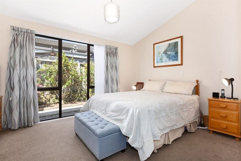 Photo of property in 49 James Cook Drive, Whitby, Porirua, 5024