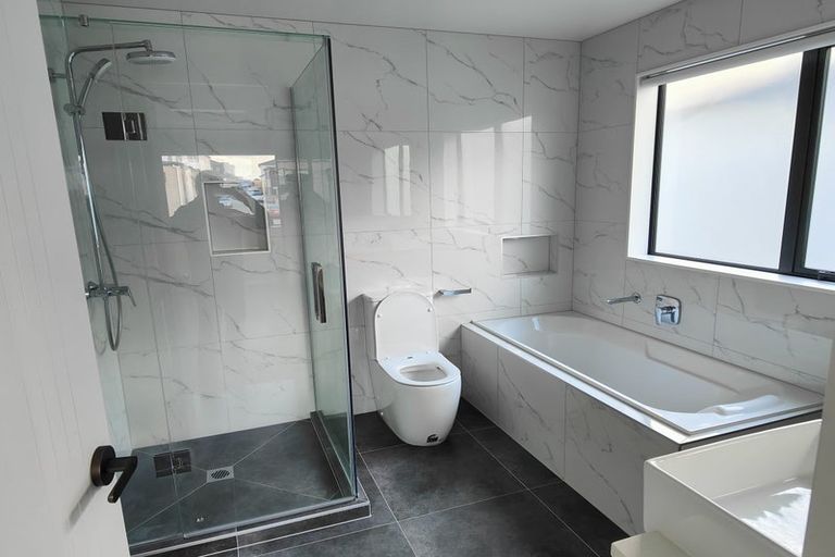 Photo of property in 6 Hautoa Lane, Flat Bush, Auckland, 2019