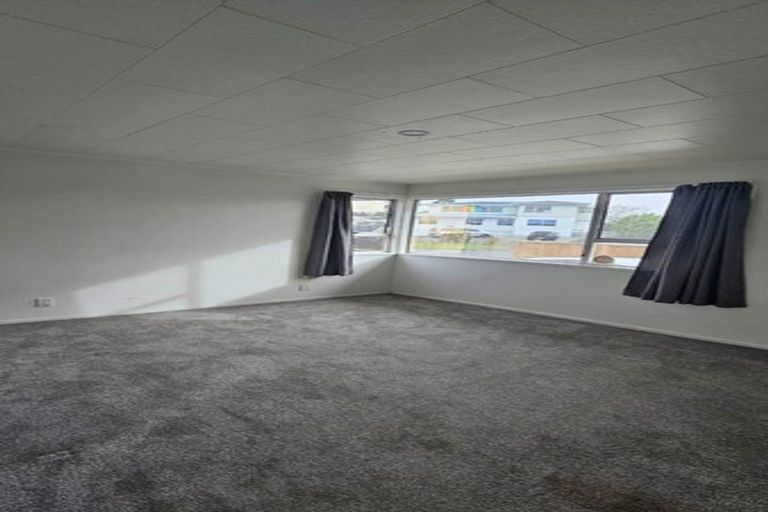 Photo of property in 19 Sandrine Avenue, Clover Park, Auckland, 2019