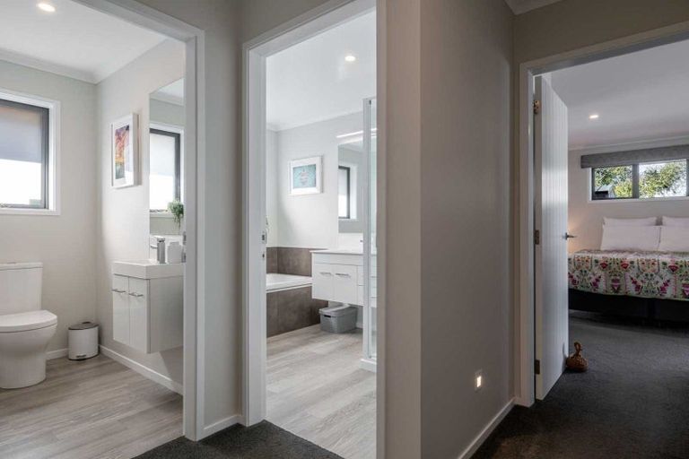 Photo of property in 33 Monarch Drive, Ashhurst, 4810