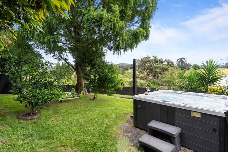 Photo of property in 47 Waitakere Road, Waitakere, Auckland, 0816