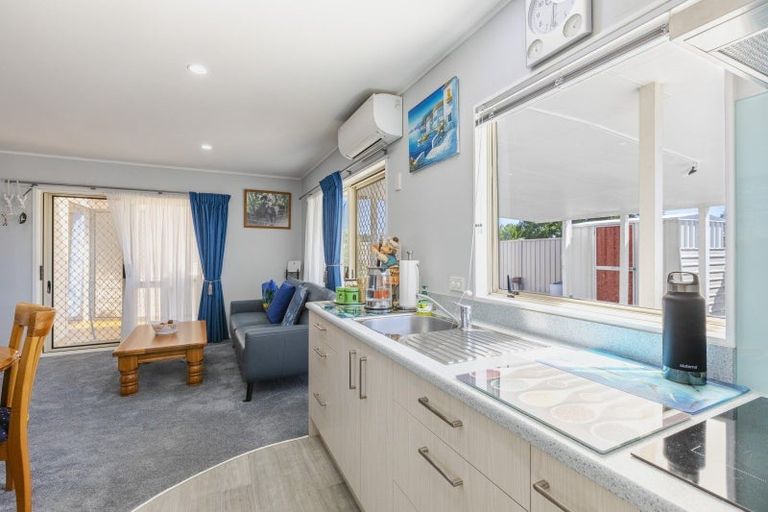 Photo of property in 106 Latham Street, Marewa, Napier, 4110