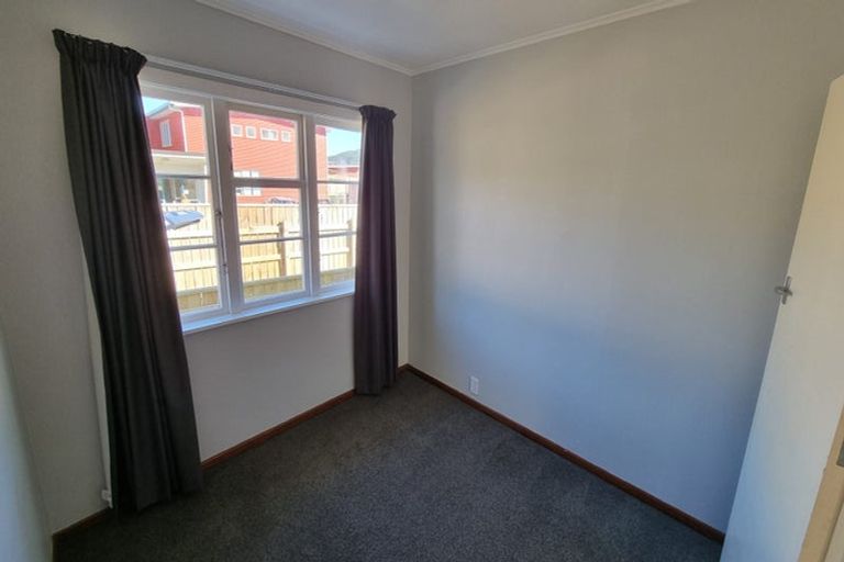 Photo of property in 34 Wainuiomata Road, Wainuiomata, Lower Hutt, 5014