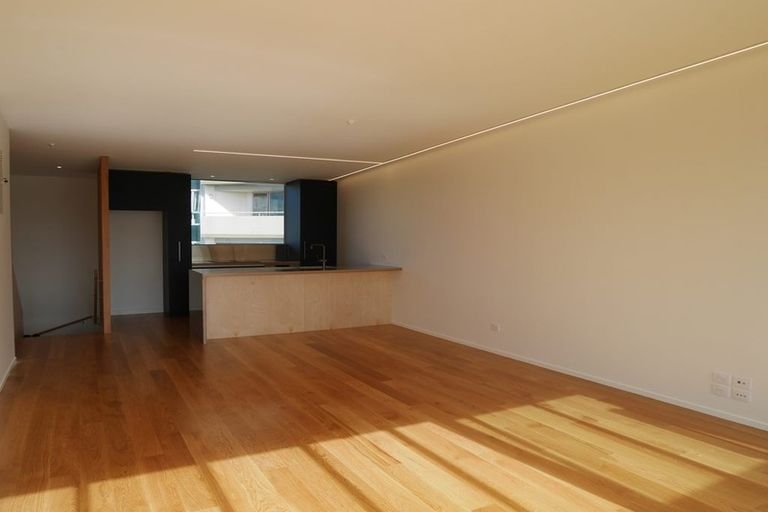 Photo of property in 384d Kapiti Road, Paraparaumu Beach, Paraparaumu, 5032
