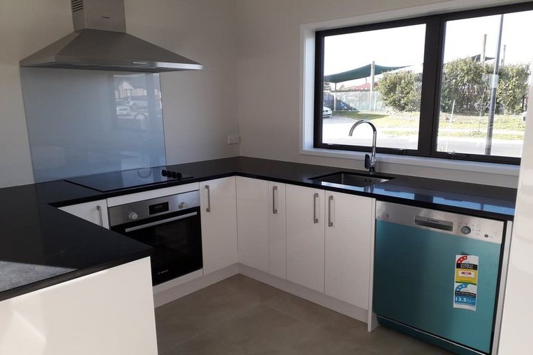 Photo of property in 16 Piripono Crescent, Pukekohe, 2120