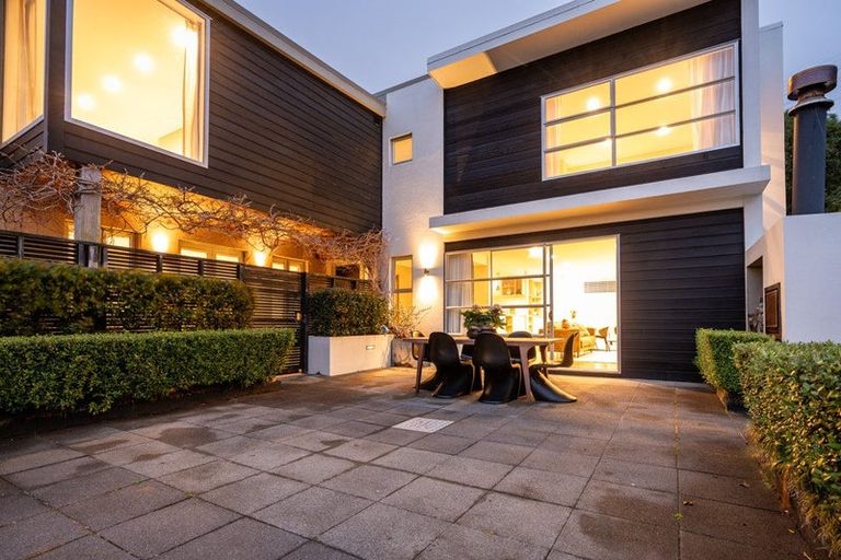 Photo of property in 51 Amesbury Drive, Churton Park, Wellington, 6037