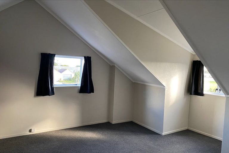 Photo of property in 2 Waimarie Park, Levin, 5510