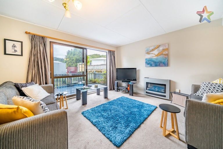 Photo of property in 6a Matariki Grove, Wainuiomata, Lower Hutt, 5014