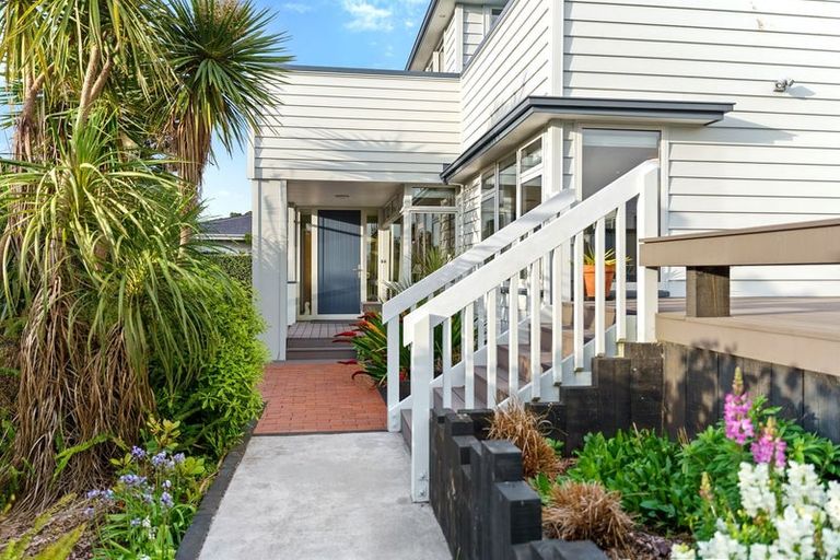 Photo of property in 22 Manly Street, Paraparaumu Beach, Paraparaumu, 5032