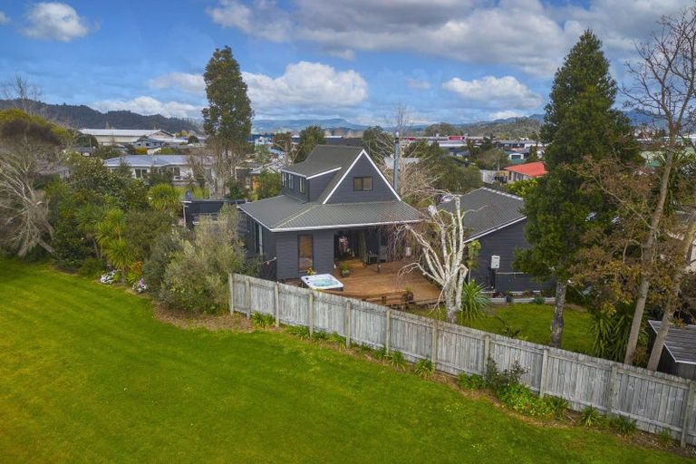 Photo of property in 10 Impala Place, Whitianga, 3510