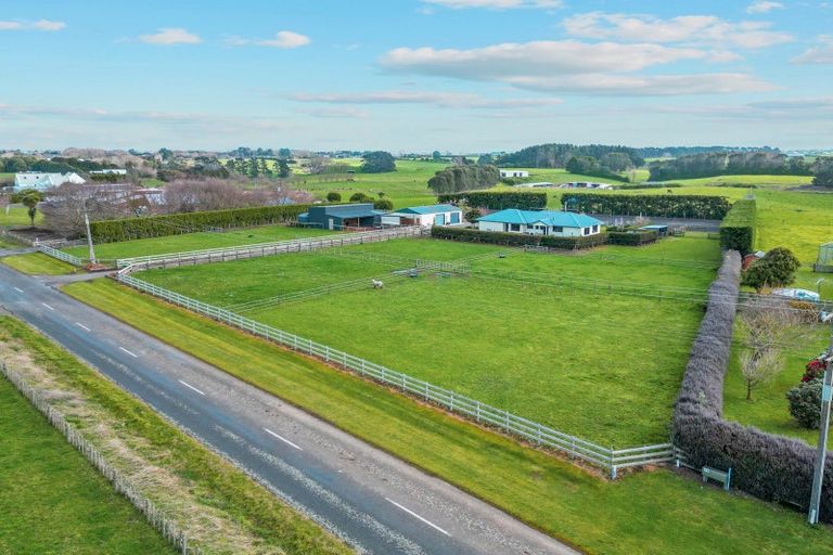 Photo of property in 295 Turuturu Road, Hawera, 4674