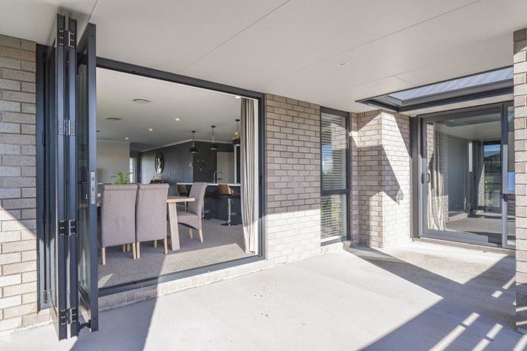 Photo of property in 1 Kohekohe Drive, Owhata, Rotorua, 3010