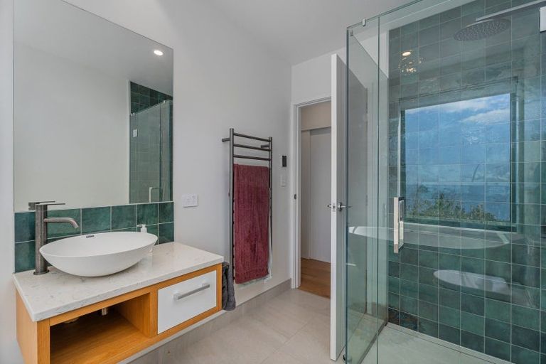 Photo of property in 92 Grange Road, Hahei, Whitianga, 3591