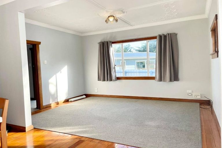 Photo of property in 18 Camellia Avenue, Bell Block, New Plymouth, 4312