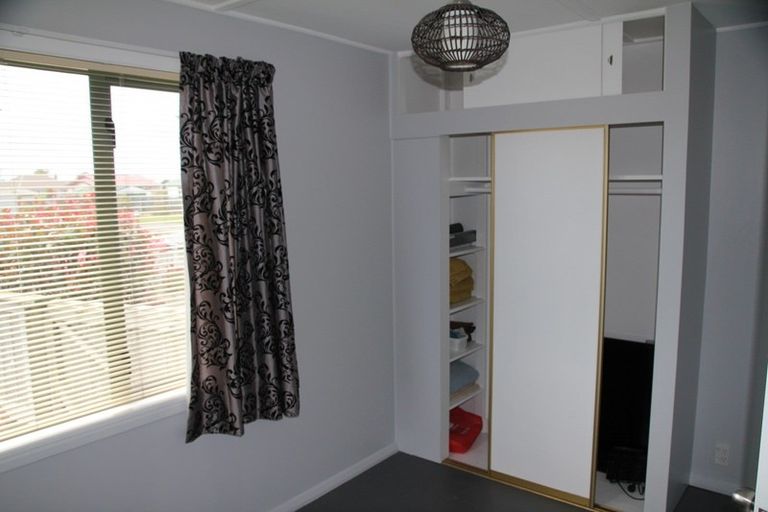 Photo of property in 56 Fonblanque Street, Westport, 7825