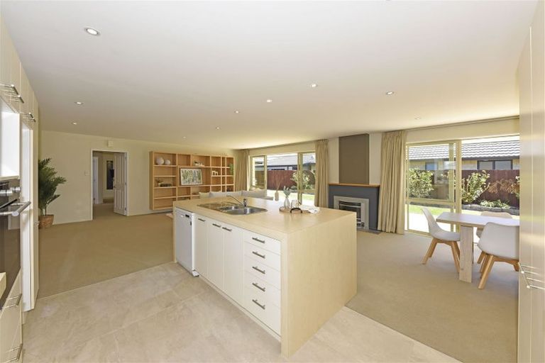 Photo of property in 9 Mollymawk Place, Woolston, Christchurch, 8023