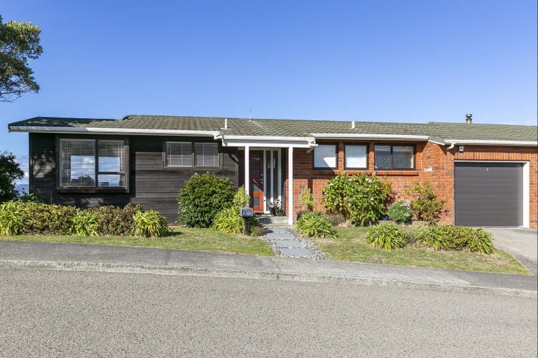 Photo of property in 1/104-106 Madras Street, Khandallah, Wellington, 6035