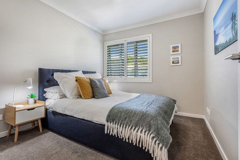 Photo of property in 132 Landmark Terrace, Orewa, 0931
