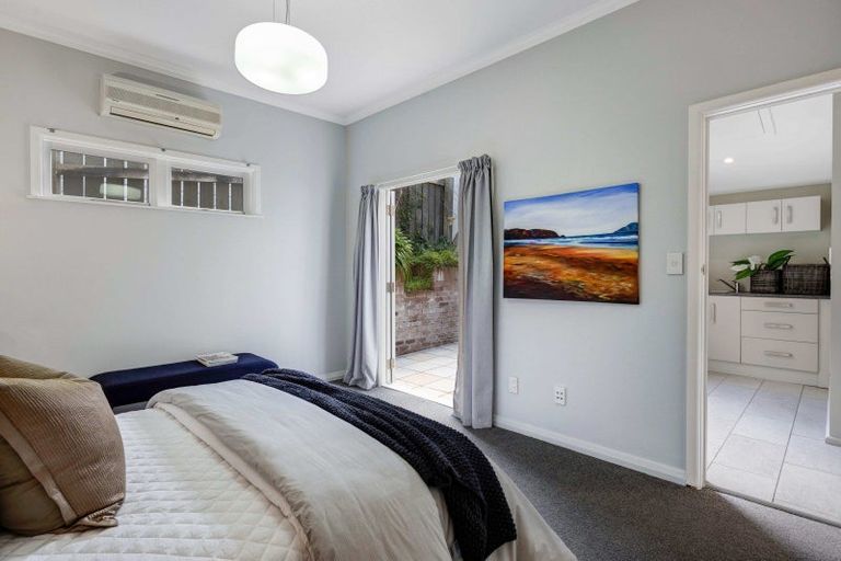 Photo of property in 15 Selwyn Terrace, Thorndon, Wellington, 6011