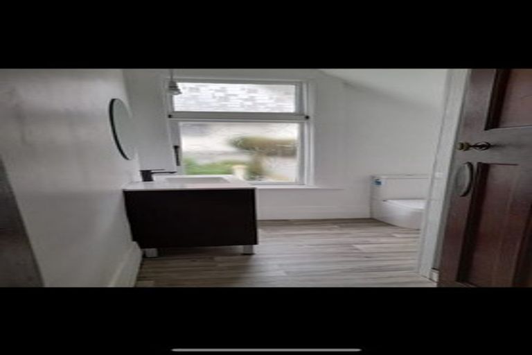 Photo of property in 6 Constitution Street, Dunedin Central, Dunedin, 9016