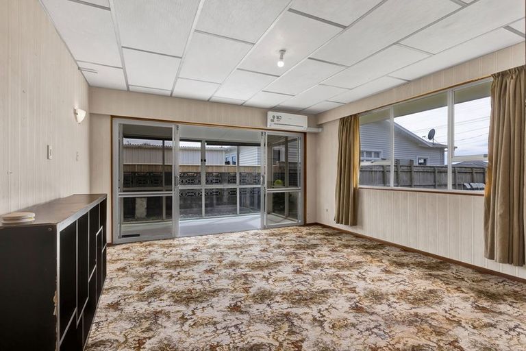 Photo of property in 2 Selwyn Street, Lower Vogeltown, New Plymouth, 4310