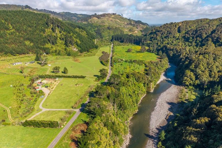 Photo of property in 1202 Otaki Gorge Road, Hautere, Otaki, 5582
