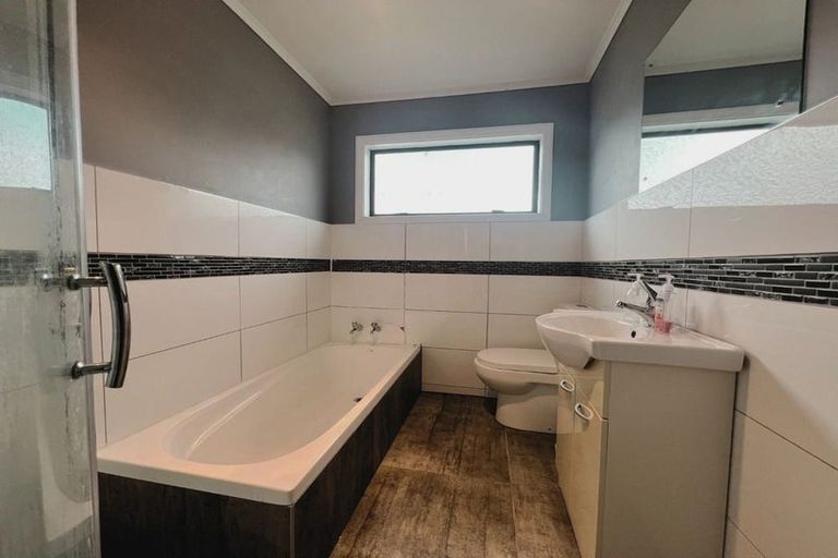Photo of property in 27 Wainuiomata Road, Wainuiomata, Lower Hutt, 5014