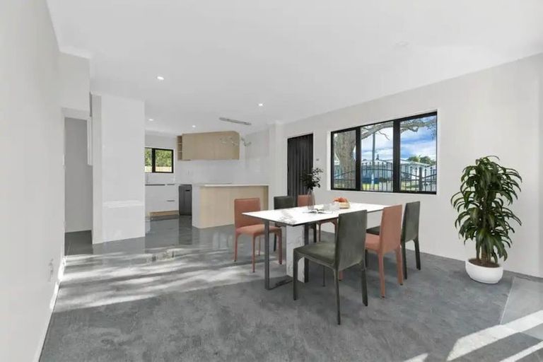 Photo of property in 15 Mckean Avenue, Manurewa, Auckland, 2102