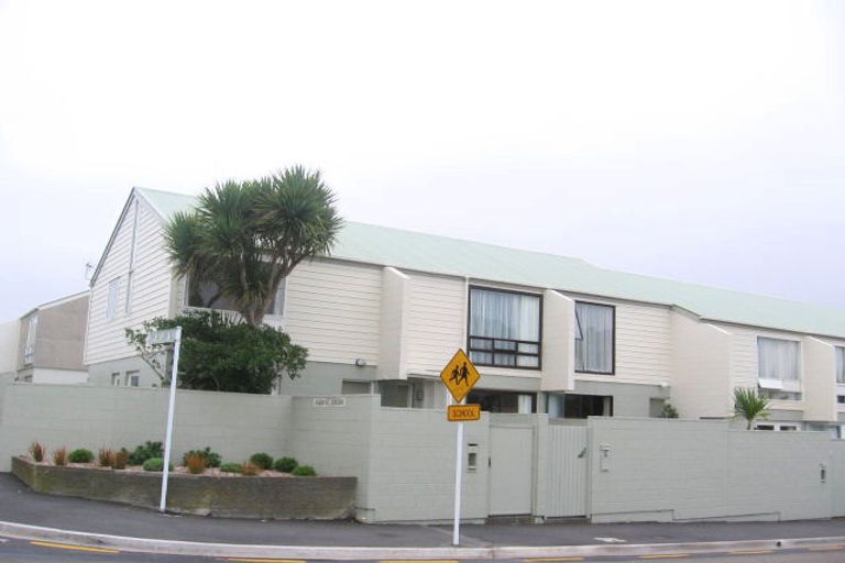 Photo of property in 33u7 Frankmoore Avenue, Johnsonville, Wellington, 6037