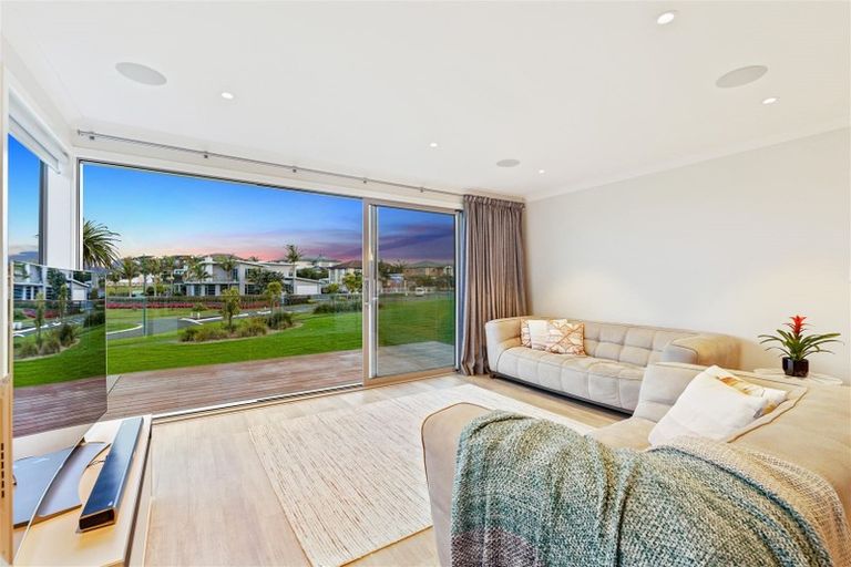Photo of property in 22b Halyard Place, Te Atatu Peninsula, Auckland, 0610