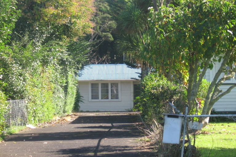 Photo of property in 77 Smythe Road, Henderson, Auckland, 0612