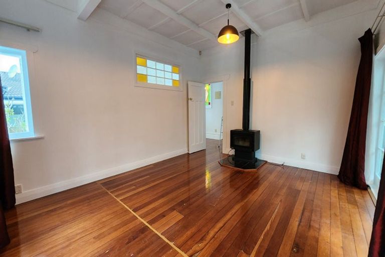 Photo of property in 10a Arawa Street, New Lynn, Auckland, 0600