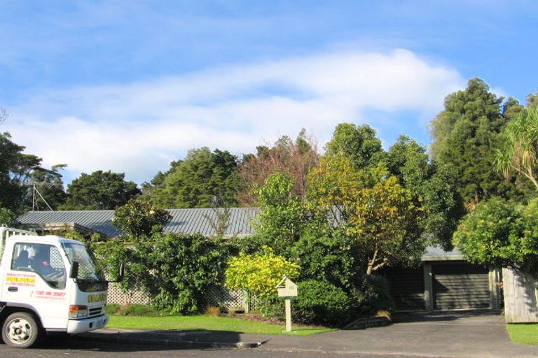 Photo of property in 18 Crail Court, Totara Heights, Auckland, 2105