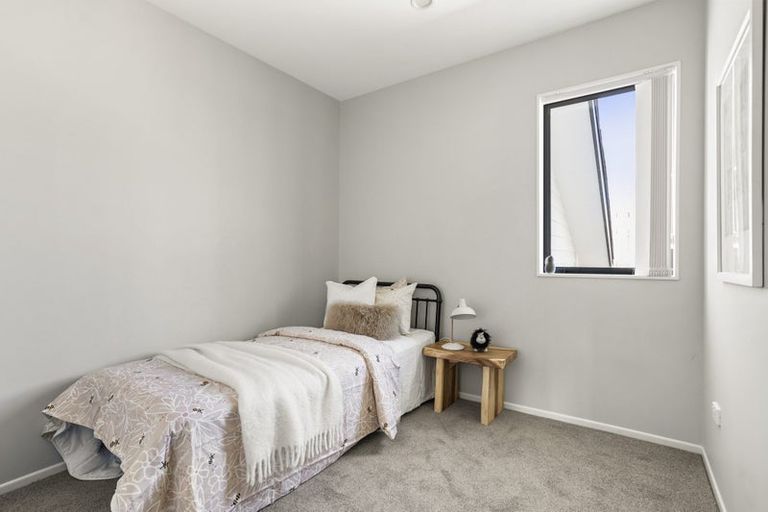 Photo of property in 27 Surf View Crescent, Red Beach, 0932