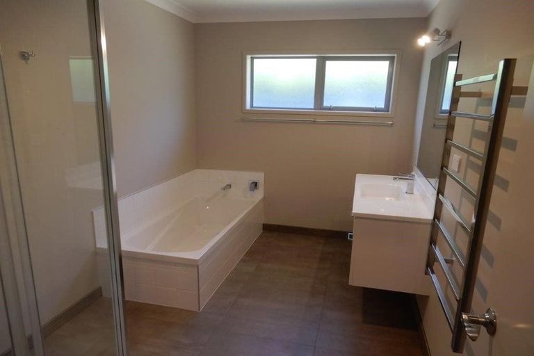 Photo of property in 15 Victoria Street, Hawera, 4610