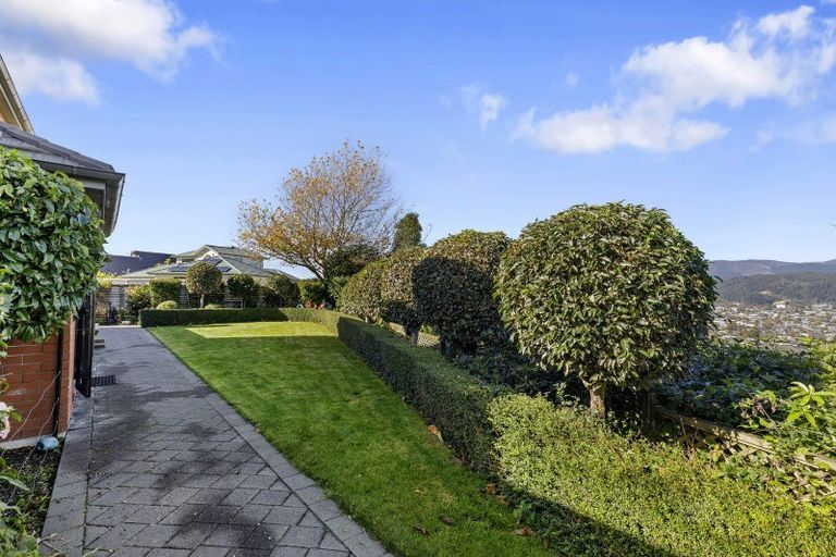 Photo of property in 17 Garrett Place, Riverstone Terraces, Upper Hutt, 5018