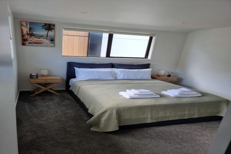 Photo of property in 3/97 Whites Line East, Waiwhetu, Lower Hutt, 5010