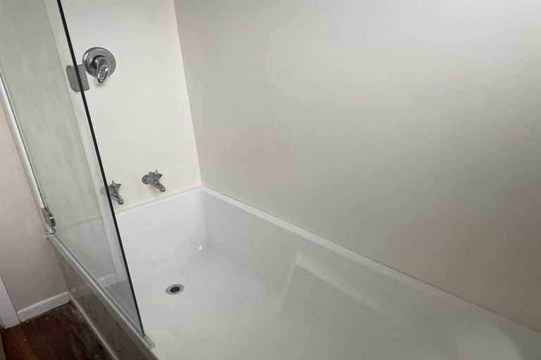 Photo of property in 77 Fraser Street, Wainuiomata, Lower Hutt, 5014