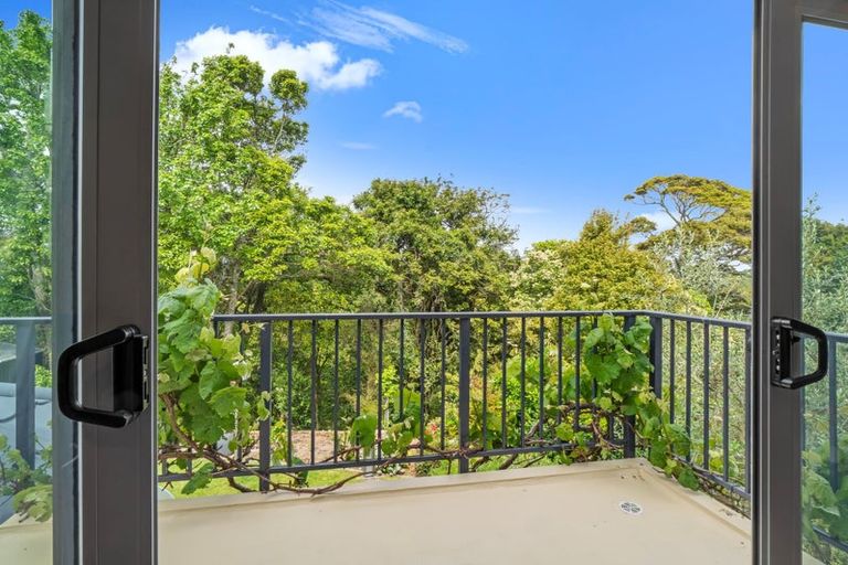 Photo of property in 29 La Lena Grove, Fitzherbert, Palmerston North, 4410