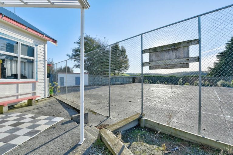 Photo of property in 22 Glenham School Road, Glenham, Wyndham, 9891