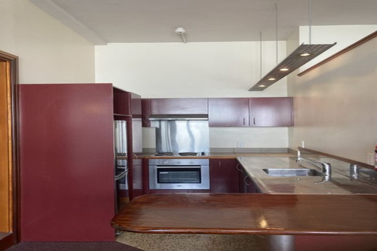 Photo of property in Pirie Street Townhouses, 28/35u Pirie Street, Mount Victoria, Wellington, 6011