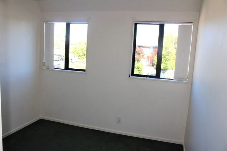 Photo of property in 74 Mandeville Street, Riccarton, Christchurch, 8011