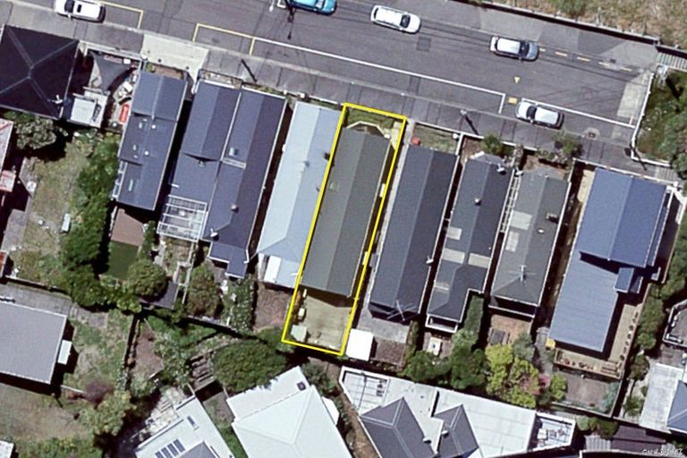 Photo of property in 23 Douglas Street, Mount Cook, Wellington, 6021