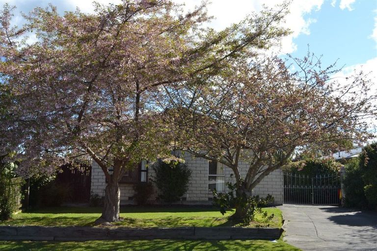 Photo of property in 35 Gibbs Drive, Woodend, 7610